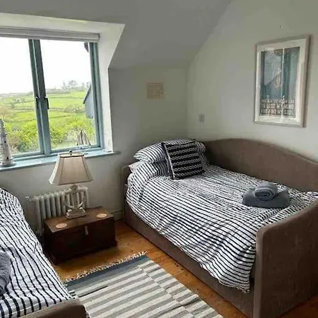 Schull Coastal Rural Hideaway 5 Night Min