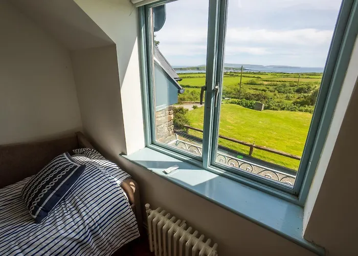 Schull Coastal Rural Hideaway 5 Night Min Derreennatra
