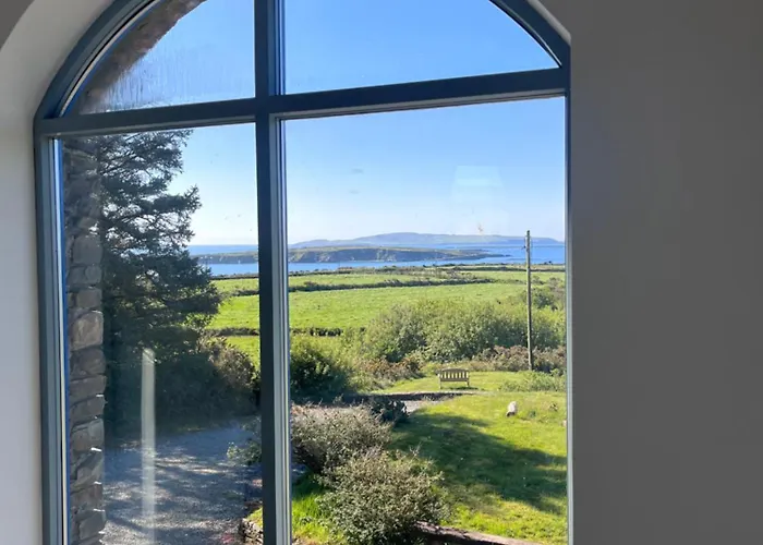 Schull Coastal Rural Hideaway 5 Night Min